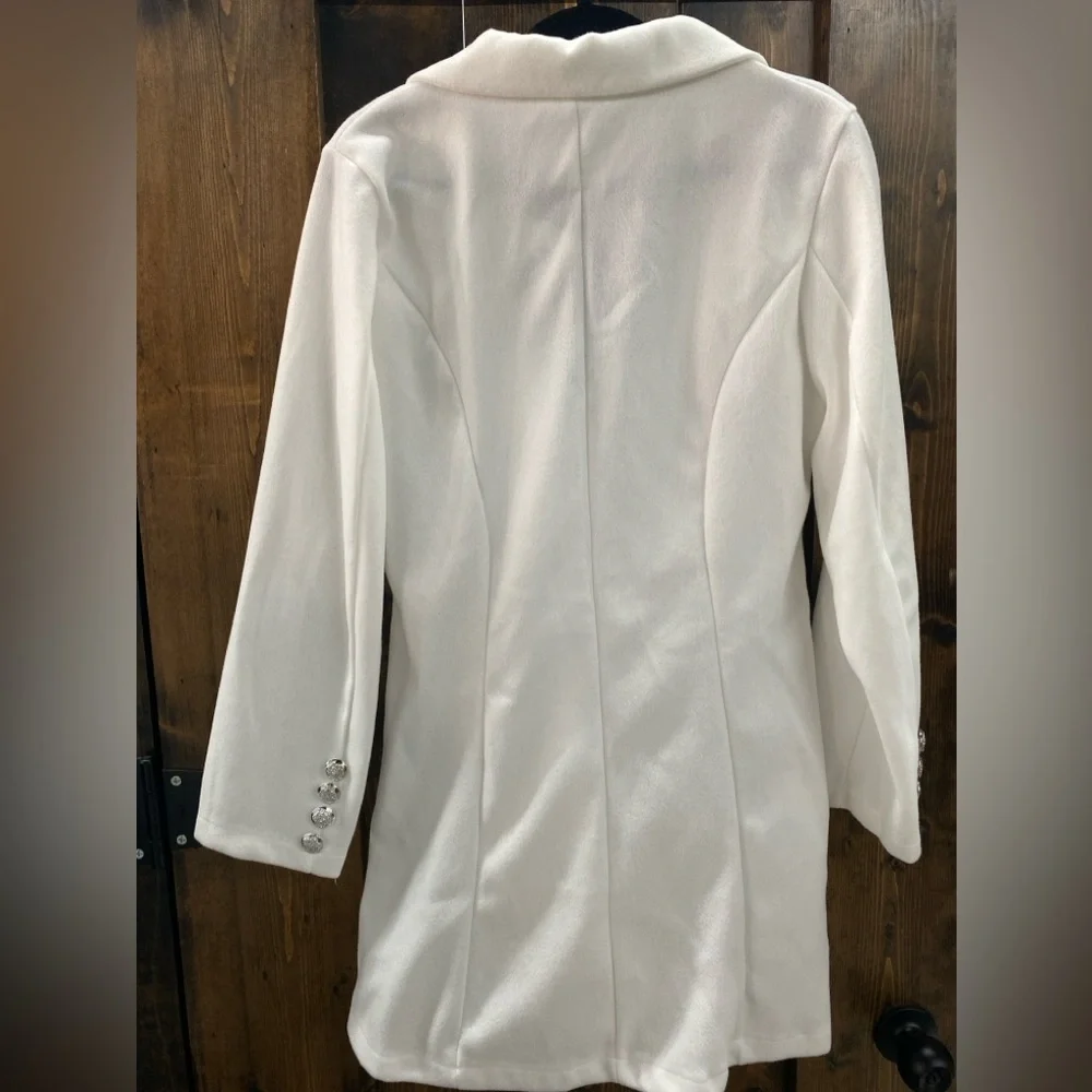 Winter White Blazer Jacket - Picture 4 of 4